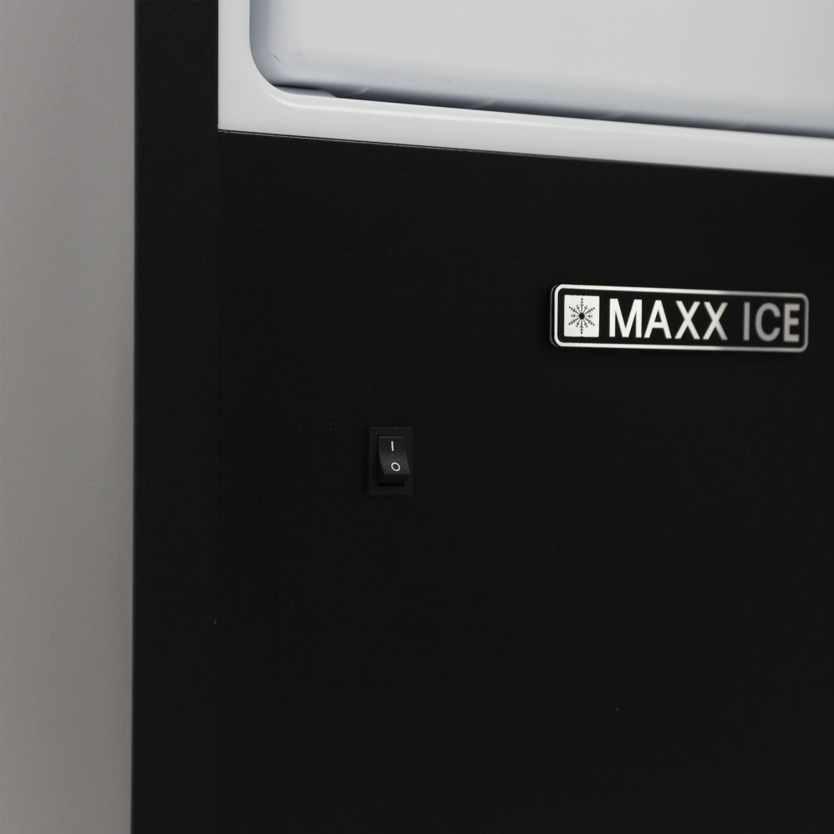 Maxx Ice Shallow Depth Indoor BuiltIn Undercounter Ice Maker, 15", 25 lbs, Crescent Ice Cubes